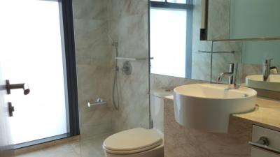 The Met, 197.78 sqm. Fully furnished, Spacious, Three Bedrooms Condo for Rent/Sale at The Met.