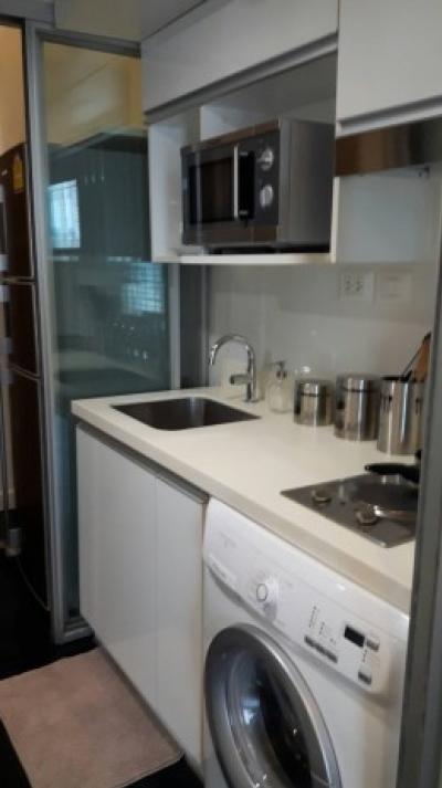 Ideo Morph Sukhumvit 38, 33sqm Well price! Convenient High floor One bedroom for rent at Ideo Morph Sukhumvit 38