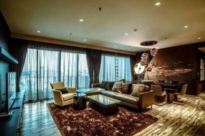The Emporio Place, 161sqm Well price!! Spacious Convenient corner unit South-West Luxury Modern Italian Style decoration 3bedrooms 4bathrooms for rent/sale at The Emporio Place