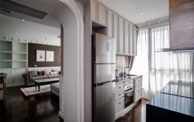 The Lumpini 24, The Lumpini 24 at Sukhumvit Soi 24800m to BTS Prompong with free shuttleBrand new Modern Luxury BuildingMini Penthouse with 5 stars facilities126 Sqm Corner City & River View3 bed/2 bathHommy French Provinces Decoration Style