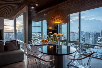 Fullerton, 300sqm Penthouse, Luxury 3 Bedrooms Condo for Rent and Sale at Fullerton
