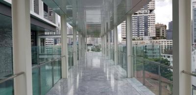 BEATNIQ Sukhumvit 32, 58sqm One Bedroom plus a large Living room with queen-size Sleeper Sofa and indoor balconyFully furnished with luxury interior Design Condo for Rent/Sale at BEATNIQ Sukhumvit 32