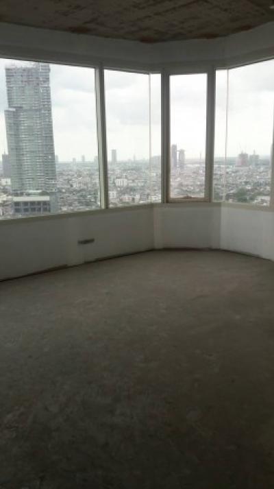 Watermark Chaophraya, Watermark Chaophraya River Condo ,River view High floor 242 sqm 3+1 bedroom 4 bathroom 1 maid 2 kitchen 1 livingroom for sale well price!!