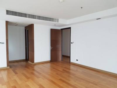 Belgravia Residence, 295.87sqm spacious Four Bedrooms, Five Bathrooms + 1 Maidroom Apartment for Sale at Belgravia Residence.