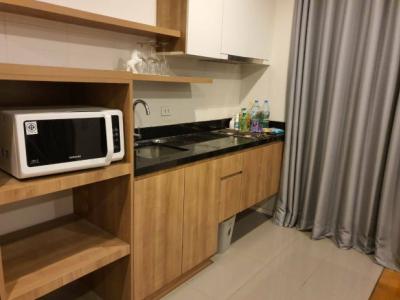 Blocs 77, 46sqm. One Bedroom with Corner unit at Condo Blocs 77.