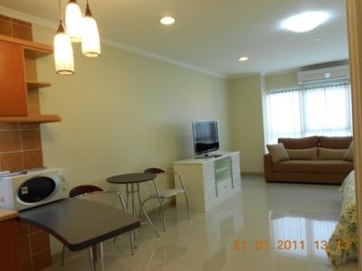 Sathorn Garden, 50sqm Well price, Spacious Studio Flat to let at Sathorn Garden