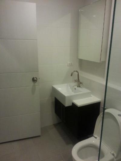 The Vertical Aree, 58sqm Lovely, Centrally Located One Bedroom Condo for rent at The Vertical Aree