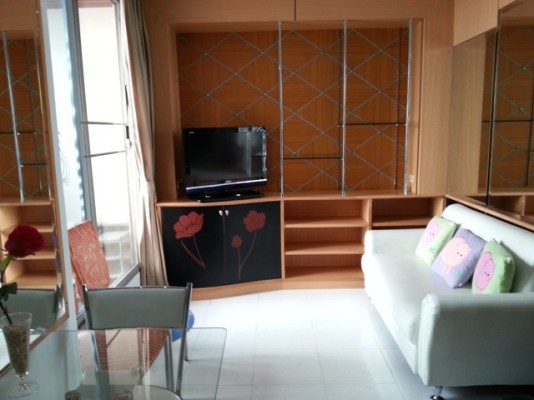 Patumwan Resort, 50sqm High Rise, Fully Furnished Two Bedrooms Flat to let at Patumwan Resort – รูปที่ 3