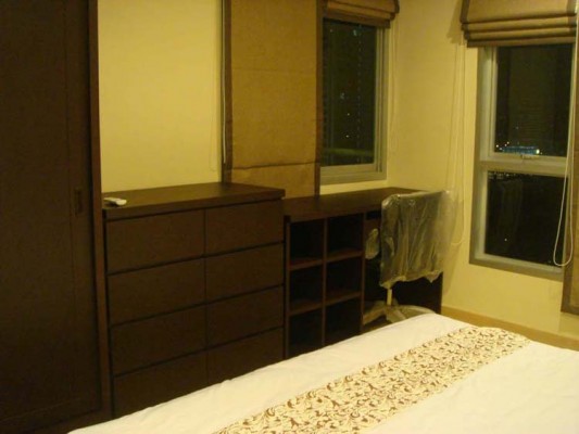 Life @ Sathorn 10, 41sqm Trendy, High Rise One Bedroom Apartment for rent at Life Sathorn 10 – รูปที่ 3