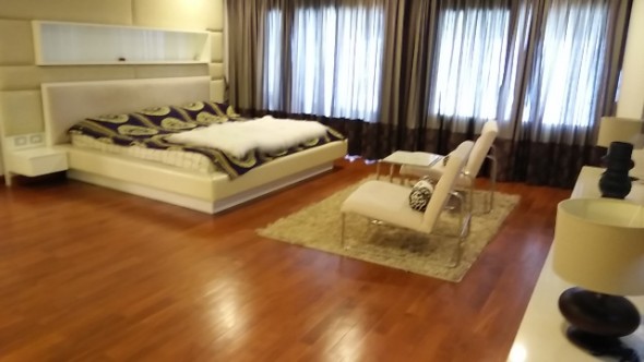 Le Raffine Sukhumvit 24, 371sqm Luxury, Private pool Three Bedrooms Condo for rent at Le Raffine Sukhumvit 24 – รูปที่ 2