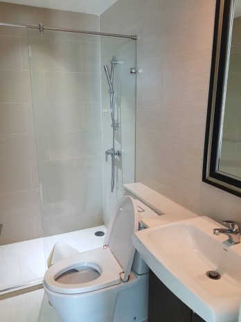 Watermark Chaophraya, 145 sqm. Convenient Three Bedrooms Condo for Rent/Sale at Watermark chaophraya.