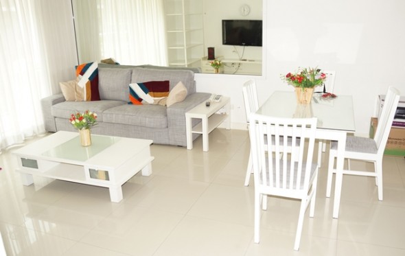 The Clover Thonglor 18, 72sqm Low Rise, Well Price Two Bedrooms Apartment to let at The Clover Thonglor 18 The Clover Thonglor 18, 72sqm Low Rise, Well Price Two Bedrooms Apartment to let at The Clover Thonglor 18