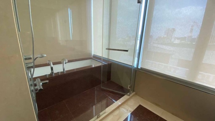 185 Rajadamri, 223.22 sqm. Spacious, Convenient Three Bedrooms and Maid Quarter Condo for Rent at 185 Rajadami – รูปที่ 3
