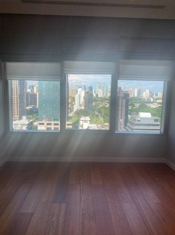 185 Rajadamri, 150 sqm. Spacious Three Bedrooms Condo for Rent at 185 Rajdamri. – รูปที่ 2