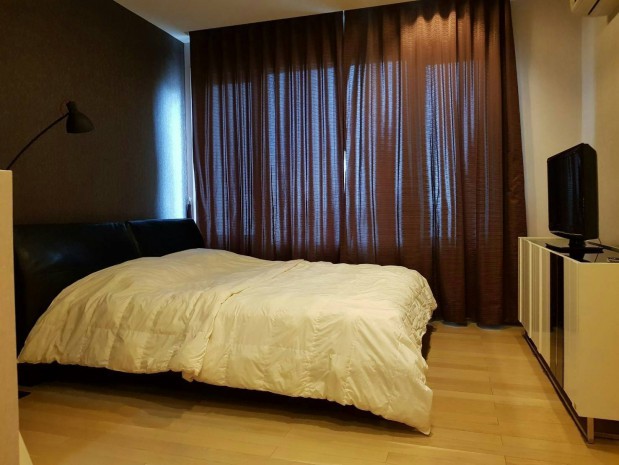 Siri at Sukhumvit 38, 52 sqm. fully furnished One Bedroom Condo for RENT at Siri at Sukhumvit 38.