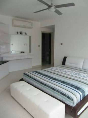 Watermark Chaophraya, 165 sqm. Beautiful Renovated, Pool view, Three Bedrooms Condo for Sale at Watermark chaophraya. – รูปที่ 4
