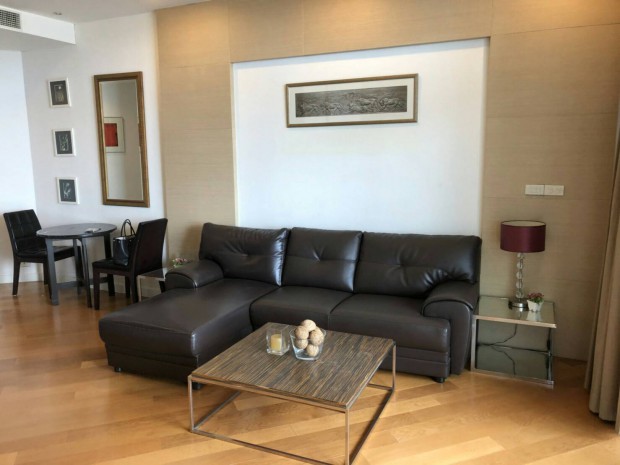 Chatrium, 63 sqm. Convenient, City view, One Bedroom Condo for Rent at Chatrium. – รูปที่ 3