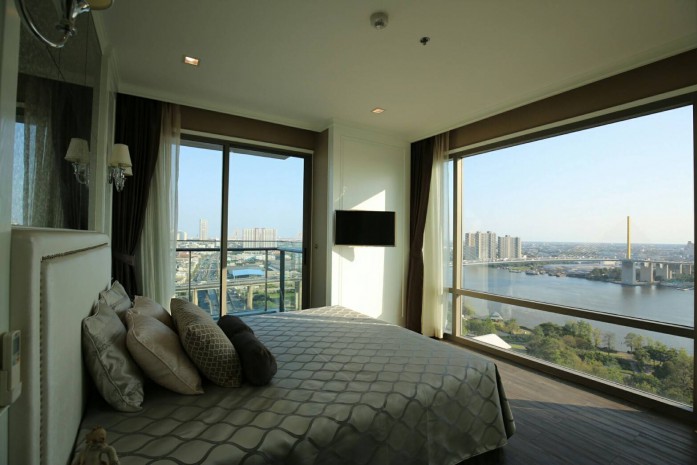Star View, 160 sqm. convenient, Two Private access controlled lobby lifts, Two Balcony, River view, Fully furnished, Three Bedroom Condo for Rent at Star view.