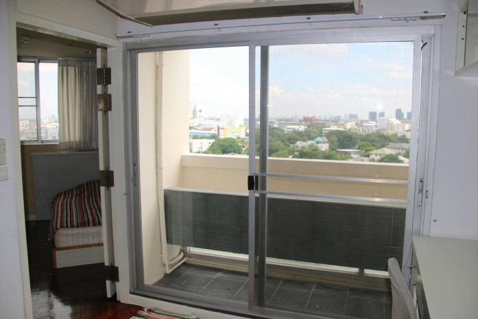 Taiping Tower , 145sqm Low Rise, Private,Beautiful Three Bedroom condo for rent at Taiping tower Eakkamai – รูปที่ 4