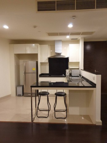Watermark Chaophraya, 102 sqm. Vintage-painted furniture Two Bedrooms Condo for Rent at Watermark Chaophraya. – รูปที่ 4