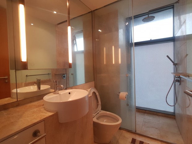 The Met, 196.98 sqm. Spacious, Fully Furnished, Three Bedrooms Condo for Rent/Sale at The Met. – รูปที่ 3