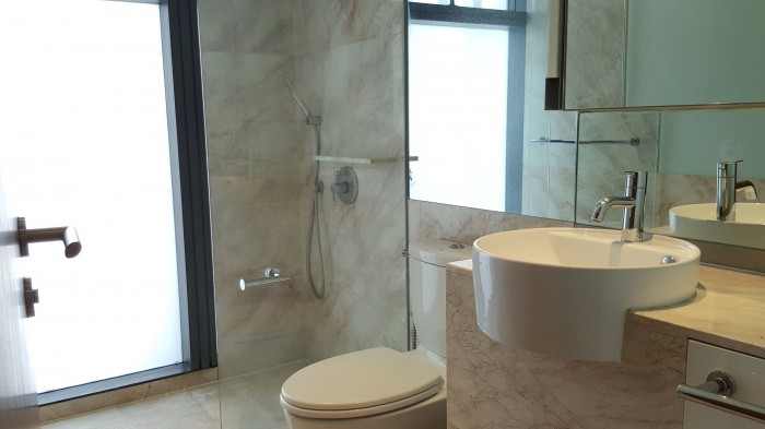 The Met, 197.78 sqm. Fully furnished, Spacious, Three Bedrooms Condo for Rent/Sale at The Met.