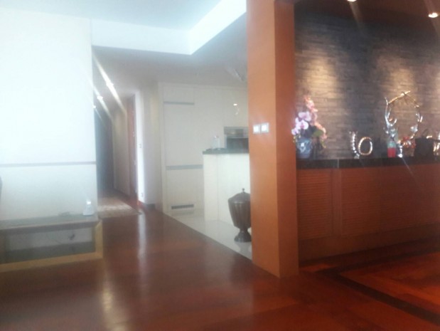 Watermark Chaophraya, Watermark Chaophraya River Condo ,River view High floor 283.14 Sqm 4+1 bedroom 5 bathroom 2 kikchen 1 Big livingroom 1 maid for Sale Well price!!