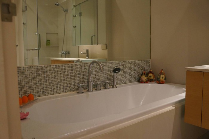 Villa Rachatewi, 70 sqm. Spacious, Good View, Duplex One bedroom for Rent at Villa Rachatewi. – รูปที่ 3
