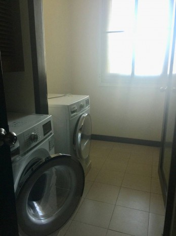 The Park Chidlom, 315.66sqm Spacious, wood furniture, Four Bedrooms Condo for Rent at The Park Chidlom. – รูปที่ 2