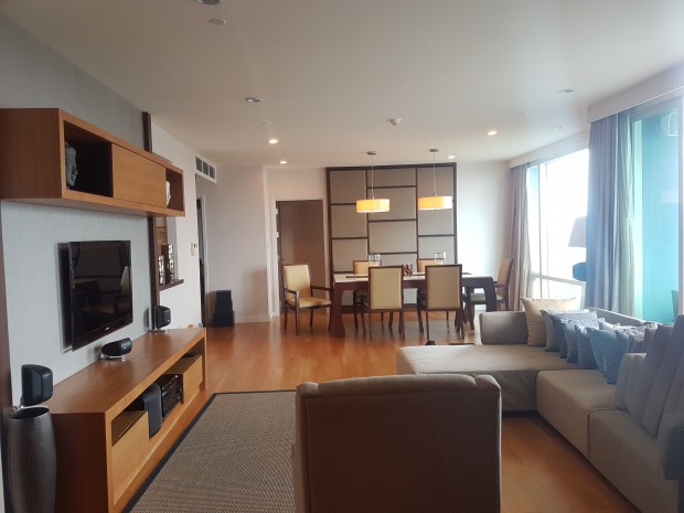 Watermark Chaophraya, Watermark Chaophraya River Condo ,River view High floor, 165 Sqm 3 bedroom 3 bathroom  1 maidroom for Sale Well price!! – รูปที่ 3