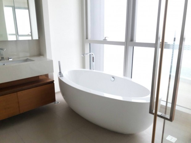 The River, The River Spacious convenient 186.76sqm 3 Bedroom 3 Bathroom 1 maid Unfurnished for sale!!