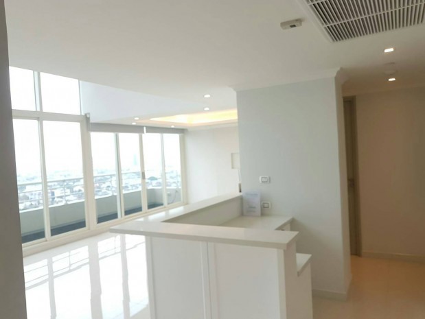 Watermark Chaophraya, Watermark Chaophraya River Condo ,River view 218+50 Sqm 3+1 bedroom 4 bathroom 2 kikchen 1 Big livingroom 1 maid for Sale Well price!! – รูปที่ 3