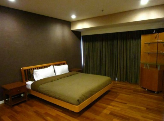 Amanta Lumpini, 97sqm. spacious, Wood Built-in Furniture, City view Two Bedrooms