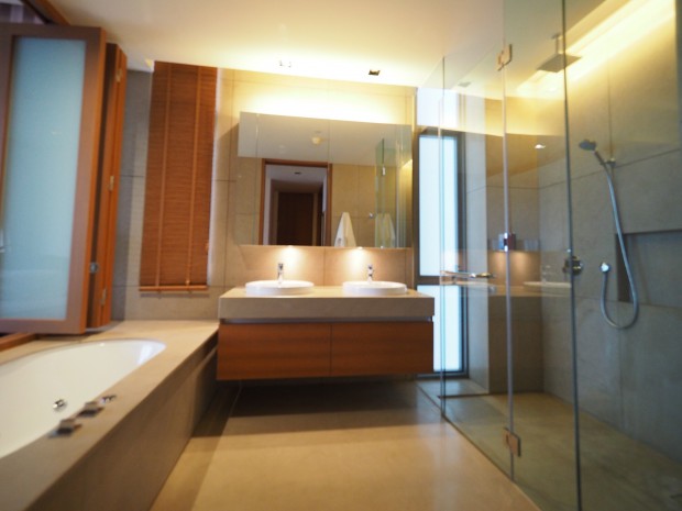 The Sukhothai Residence, 134.33sqm Spacious, Beautiful Fully Furnished, Two Bedrooms Condo for Rent at The Sukhothai Residences. – รูปที่ 3