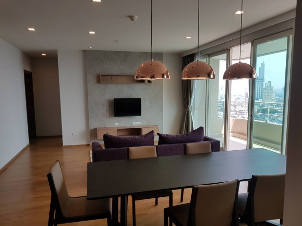 Watermark Chaophraya, Watermark Chaophraya River Condo ,River view Mid floor, 145 Sqm 3 bedroom 3 bathroom for Rent Well price!! – รูปที่ 2