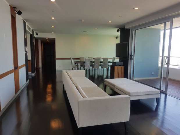 Watermark Chaophraya, Watermark Chaophraya River Condo ,River view High floor 284 Sqm 4 bedroom 5 bathroom partial furnished electric curtain new renovate Fantasic panoramic view for Rent !! – รูปที่ 2