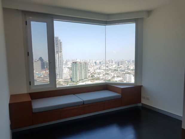 Watermark Chaophraya, Watermark Chaophraya River Condo ,River view High floor 284 Sqm 4 bedroom 5 bathroom partial furnished electric curtain new renovate Fantasic panoramic view for Rent !! – รูปที่ 4