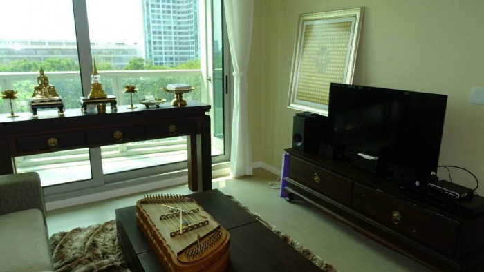 The River, 54.54sqm. Low Floor,Oriental Style,Spacious one bedroom condo for sell at The River