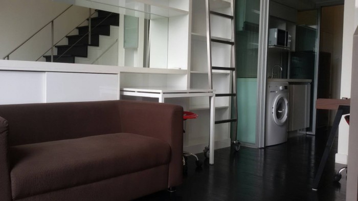 Ashton Morph 38, 34sqm Well price! convenient Duplex room for rent at Ashton Morph 38 Ashton Morph 38, 34sqm Well price! convenient Duplex room for rent at Ashton Morph 38
