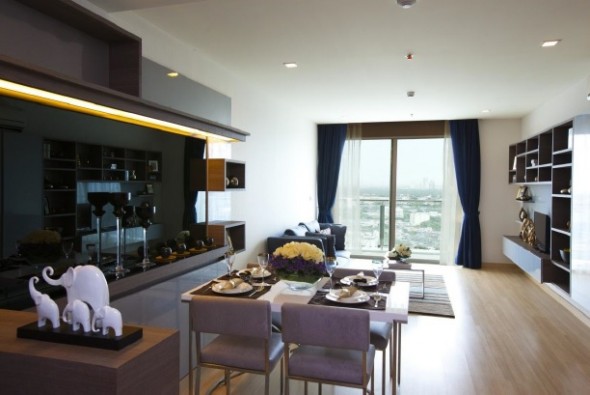 Sky Walk, 92sqm Luxury, Tasteful Two Bedrooms Condo to let at Sky Walk – รูปที่ 2