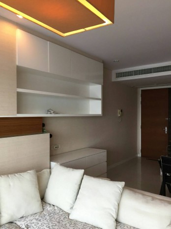 Fullerton, 96sqm convenient, Fully Furnished, High Floor Two Bedrooms Condo for Rent at Fullerton. – รูปที่ 3