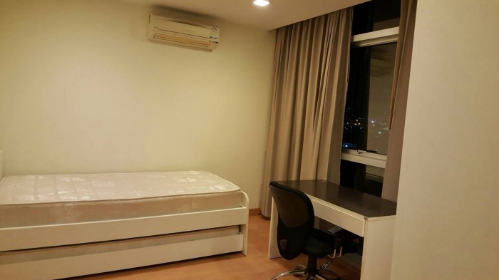 Nusasiri Grand Condo, 80sqm spacious Two Bedrooms Condo for Rent at Nusasiri Grand Condo