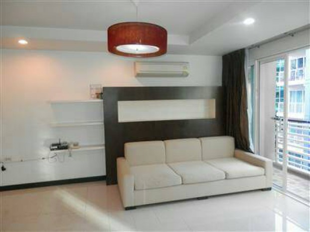Avenue 61, 200sqm Beautiful, Elegant Three bedrooms, Three bathroom, One Study room or can do officeOne maid room with attached bathroom and One storage room Condo for Rent at Avenue 61 – รูปที่ 4
