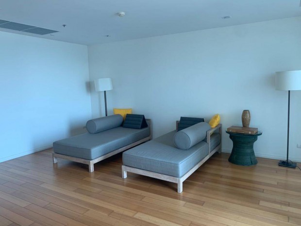The River, 232 sqm. spacious, Beautiful fully furnished, Three Bedrooms Condo for SALE at The River. – รูปที่ 4