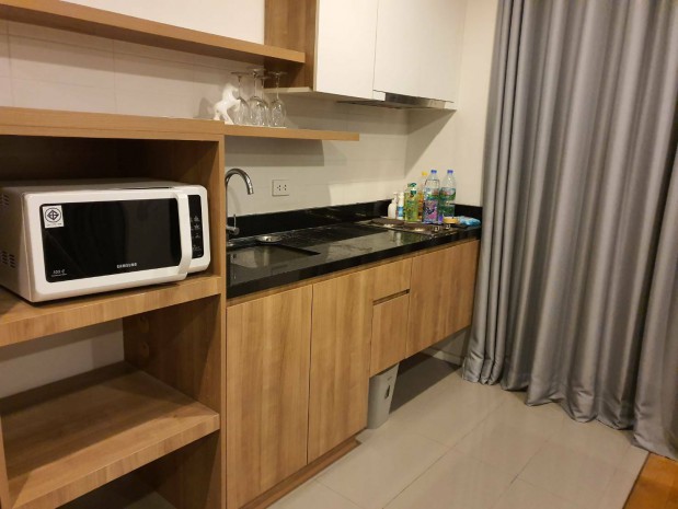 Blocs 77, 46sqm. One Bedroom with Corner unit at Condo Blocs 77. Blocs 77, 46sqm. One Bedroom with Corner unit at Condo Blocs 77.