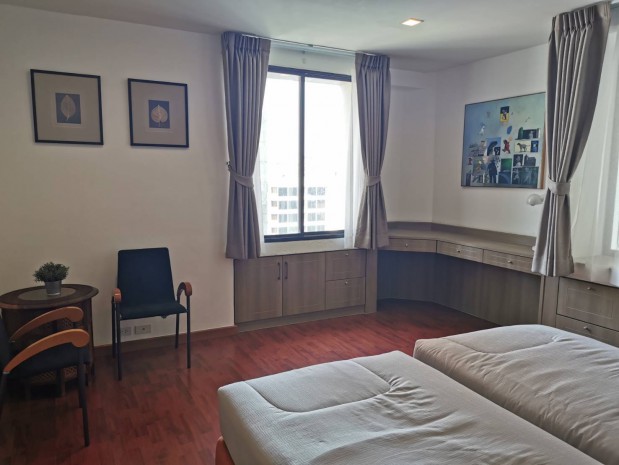 Las Colinas, 185sqm High rise Convenient Two bedrooms Condo for rent and sale and Las Colinas