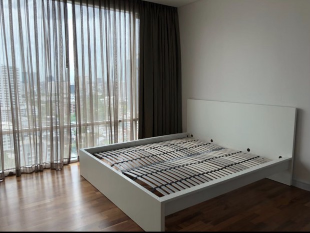 Fullerton, 96 sqm. Convenient Two Bedrooms Condo for Rent at Fullerton. – รูปที่ 2