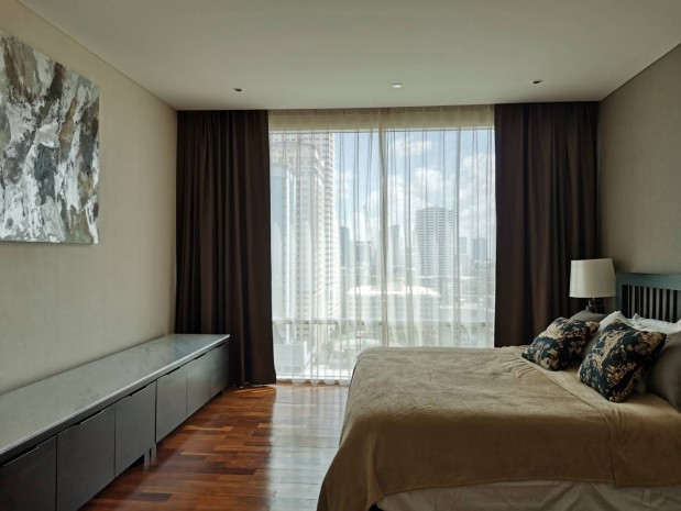 Fullerton, 96 sqm. cozy Two Bedroom Condo for Rent at Fullerton. Fullerton, 96 sqm. cozy Two Bedroom Condo for Rent at Fullerton.