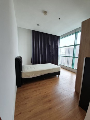 Chatrium, 120 sqm. Spacious Two Bedrooms and Maid room, Condo for RENT at Chatrium. – รูปที่ 2