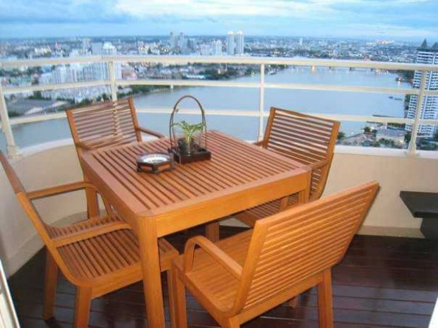 Watermark Chaophraya, 145 sqm. River view, Three Bedrooms, Maid Quarter, private boat to BTS Saphan taksin and Asiatique Condo for Sale at Watermark Chaophraya. – รูปที่ 2